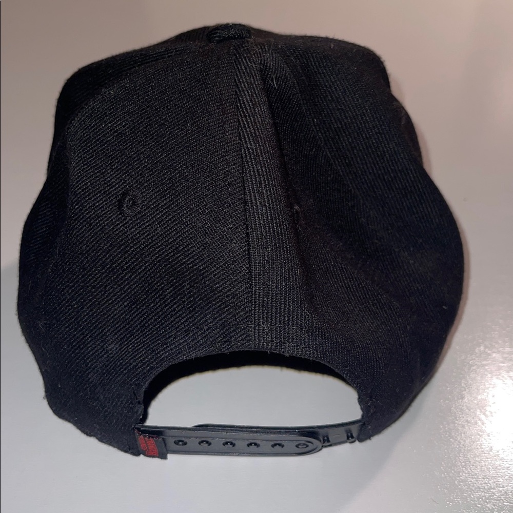 Stranger Things BUNDLE  Hat and Coloring Book Set - Picture 5 of 8